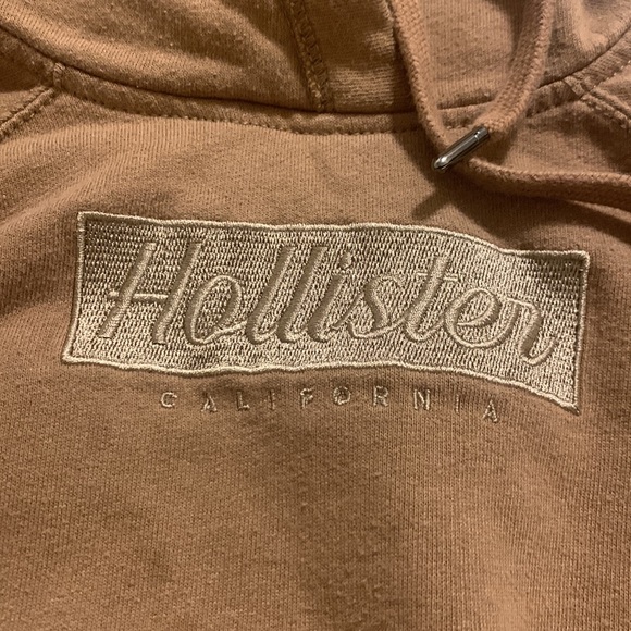 Hollister crop hoodie - Picture 2 of 3